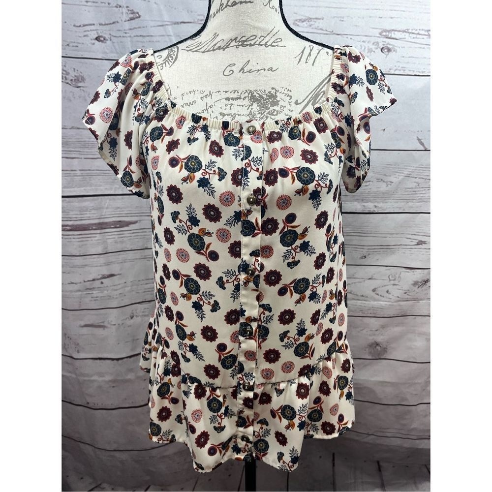 Sienna Sky medium short sleeve blouse